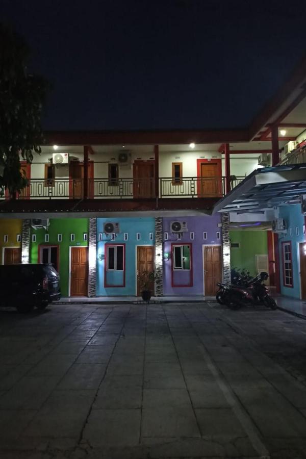 Hotel Harmony House Syariah Near Alun Alun Pati Mitra Reddoorz Exterior foto