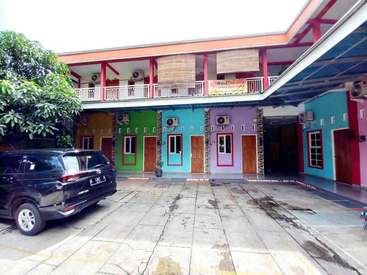 Hotel Harmony House Syariah Near Alun Alun Pati Mitra Reddoorz Exterior foto