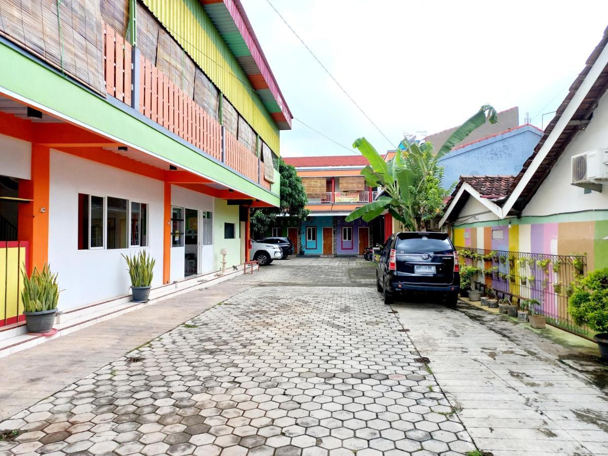 Hotel Harmony House Syariah Near Alun Alun Pati Mitra Reddoorz Exterior foto
